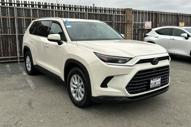 Used 2024 White Toyota XLE image 2
