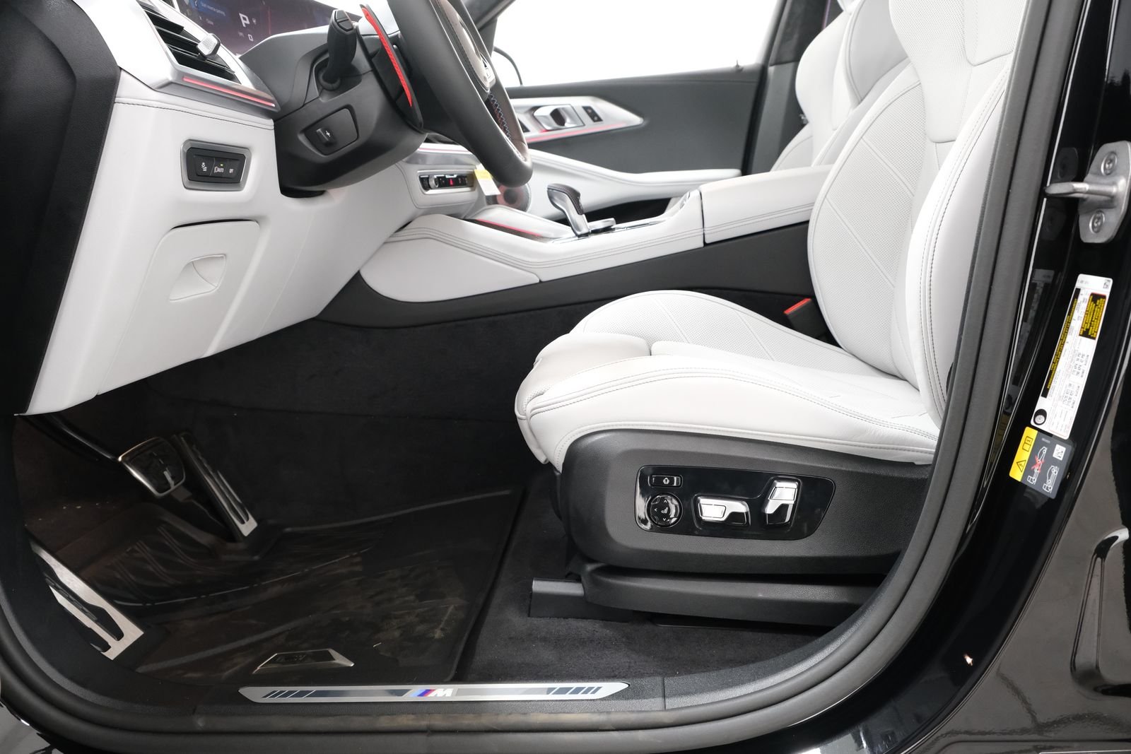 New 2026 Black Sapphire Metallic BMW Label image 52