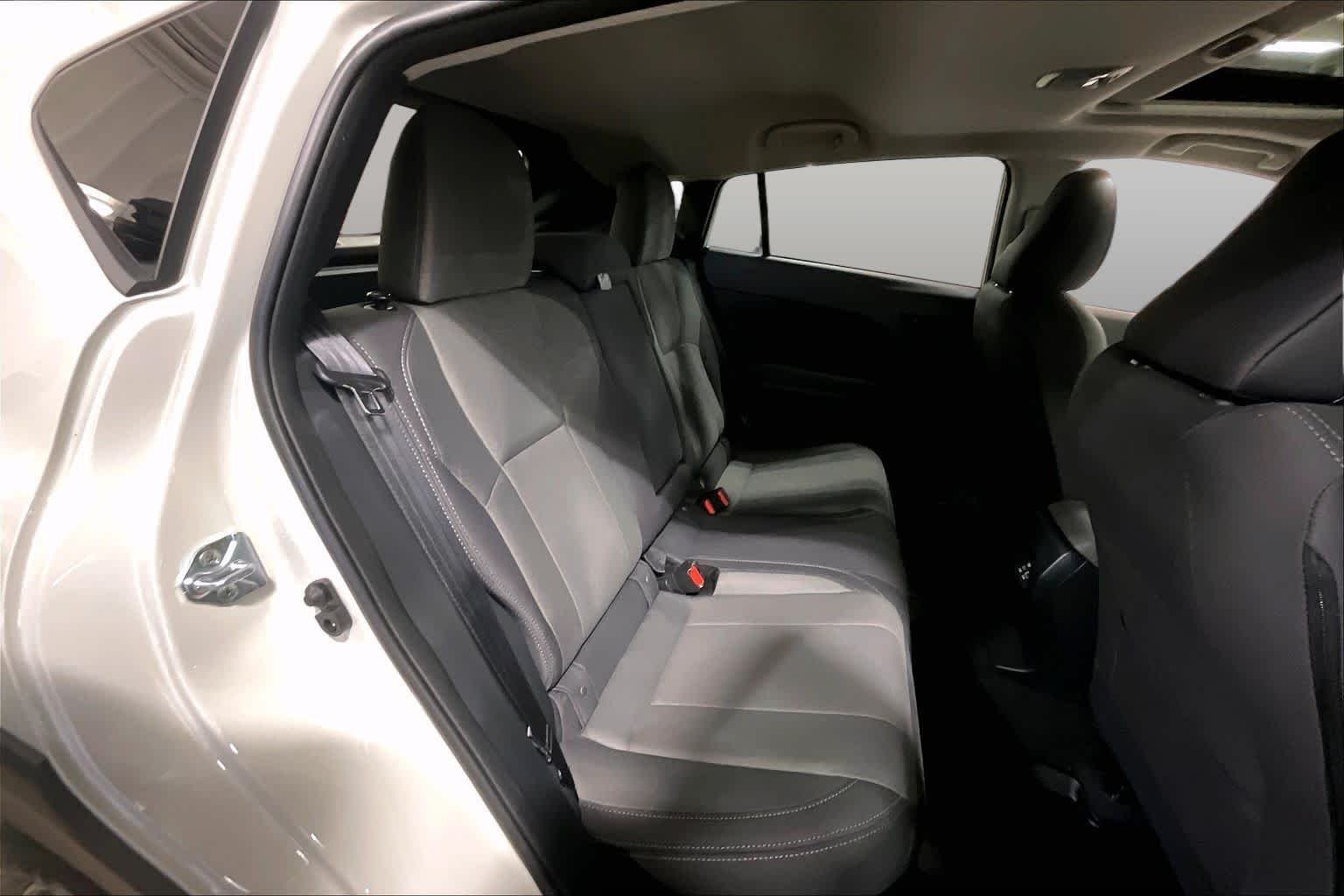 Used 2025 Crystal White Pearl Subaru Premium image 20