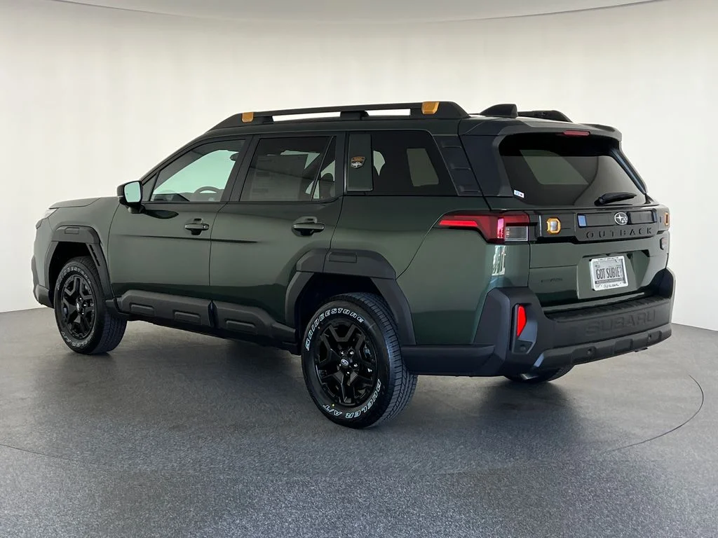 New 2026 DEEP EMERALD GREEN PEARL Subaru Wilderness image 7