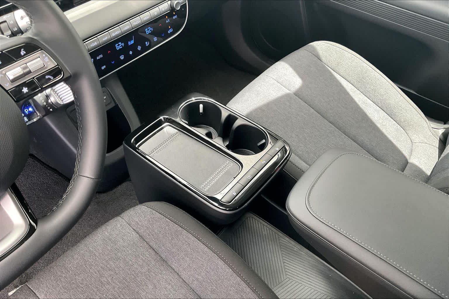 2026 Hyundai IONIQ 5 SE - Photo 16