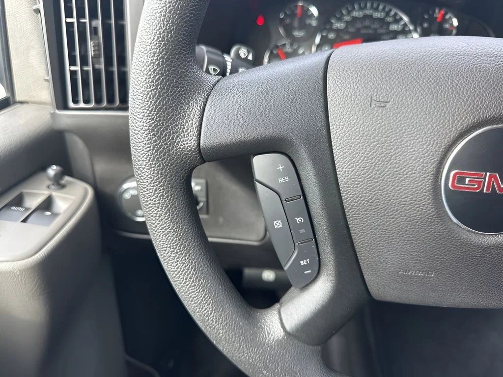 Used 2023 White GMC Work Van image 13