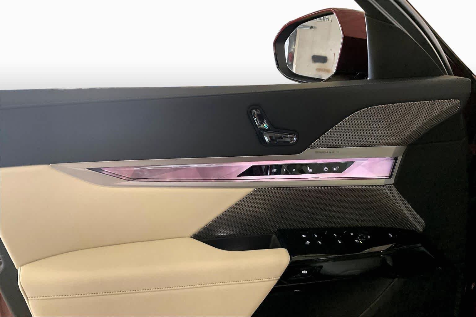 New 2026 Aventurin Red Metallic BMW 740i xDrive image 10