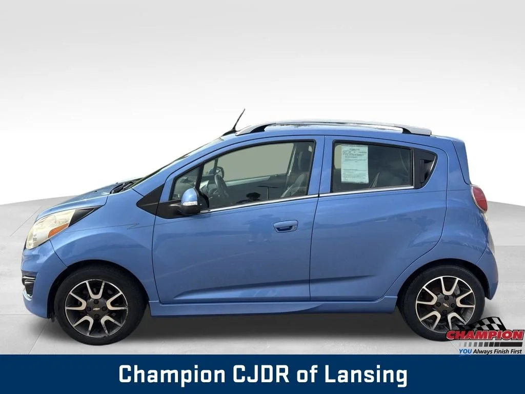 Used 2014 Blue Chevrolet 2LT image 4
