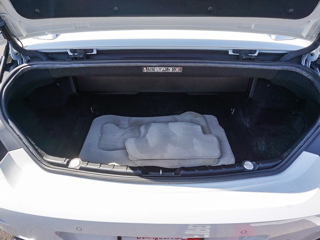 Used 2012 White BMW 650i image 24
