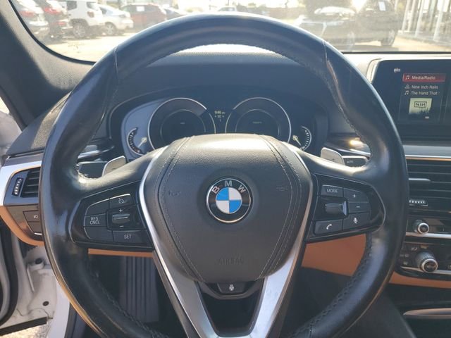 Used 2018 White BMW 530e iPerformance image 11