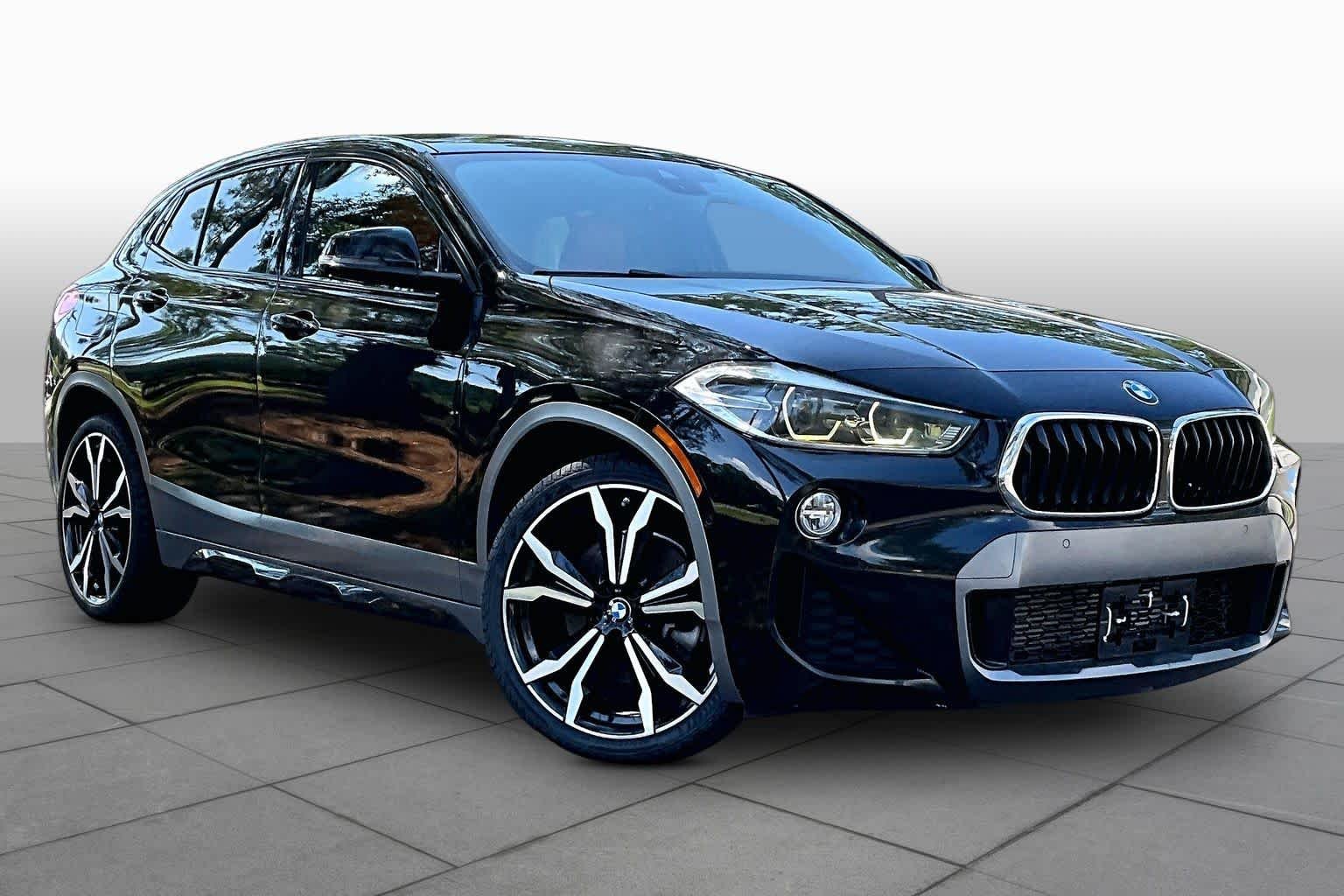 Used 2018 Black Sapphire Metallic BMW xDrive28i image 3