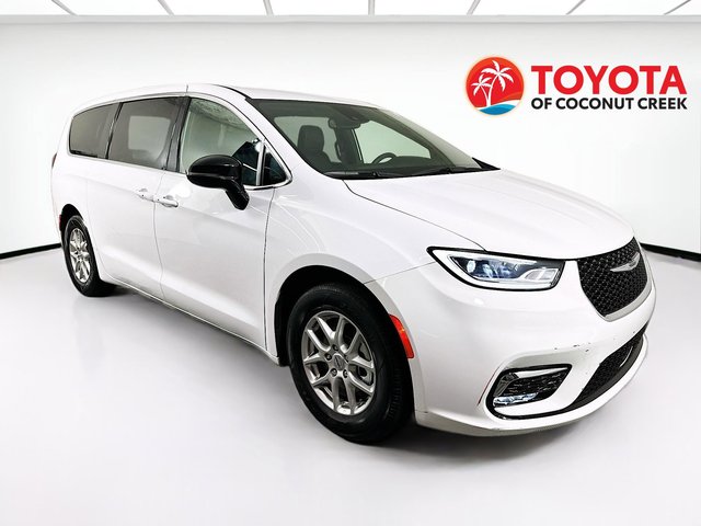 2025 Chrysler Pacifica