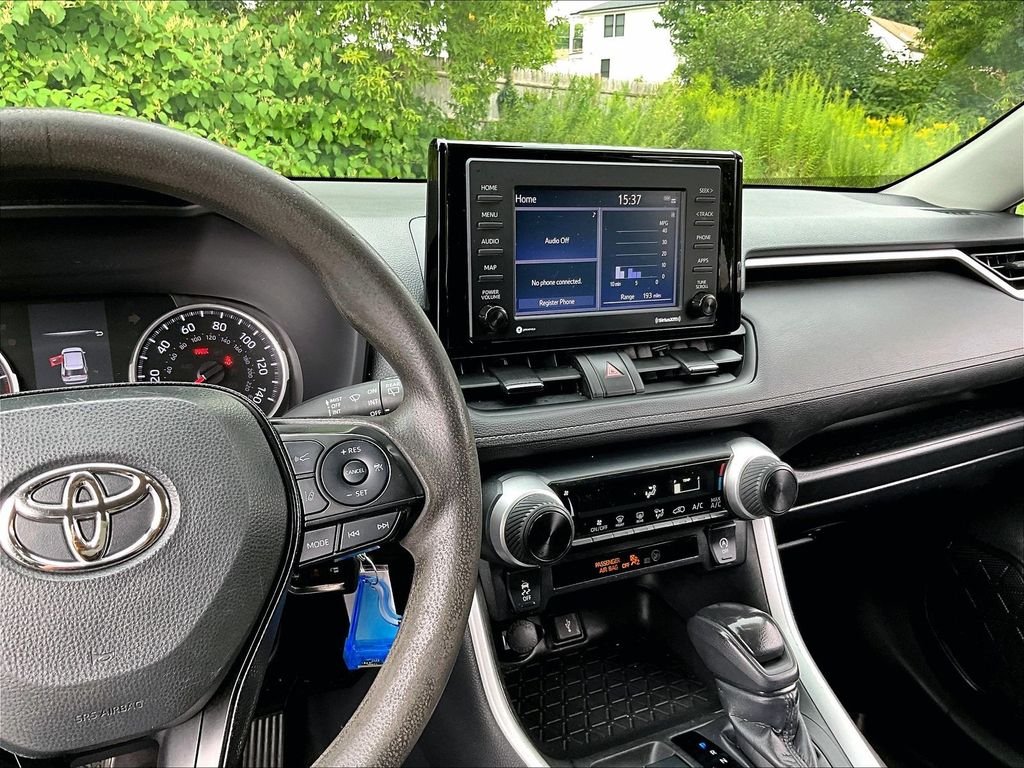 Used 2022 Silver Toyota LE image 24