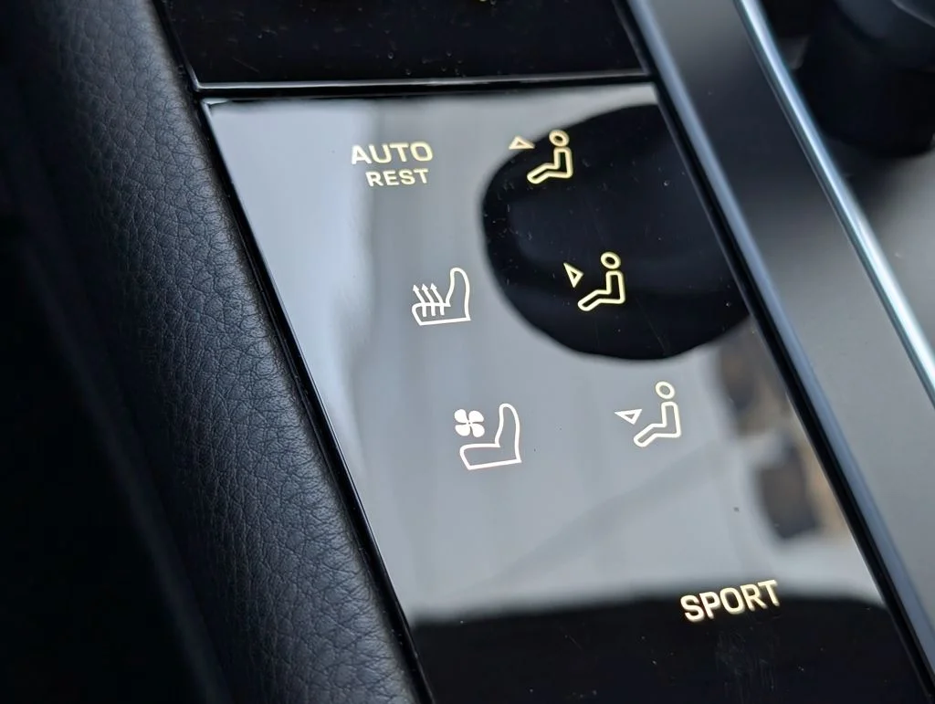 Used 2025 Black Porsche  image 16