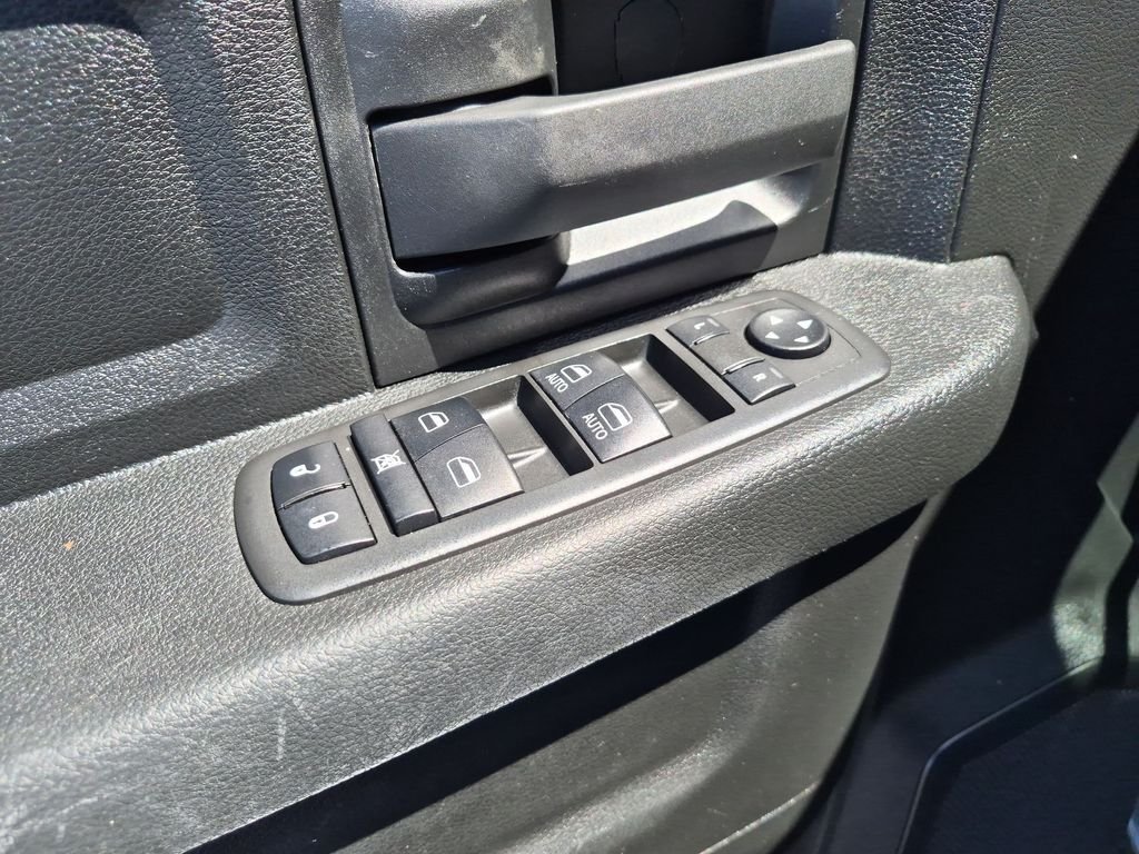 Used 2021 Gray Ram Tradesman image 13