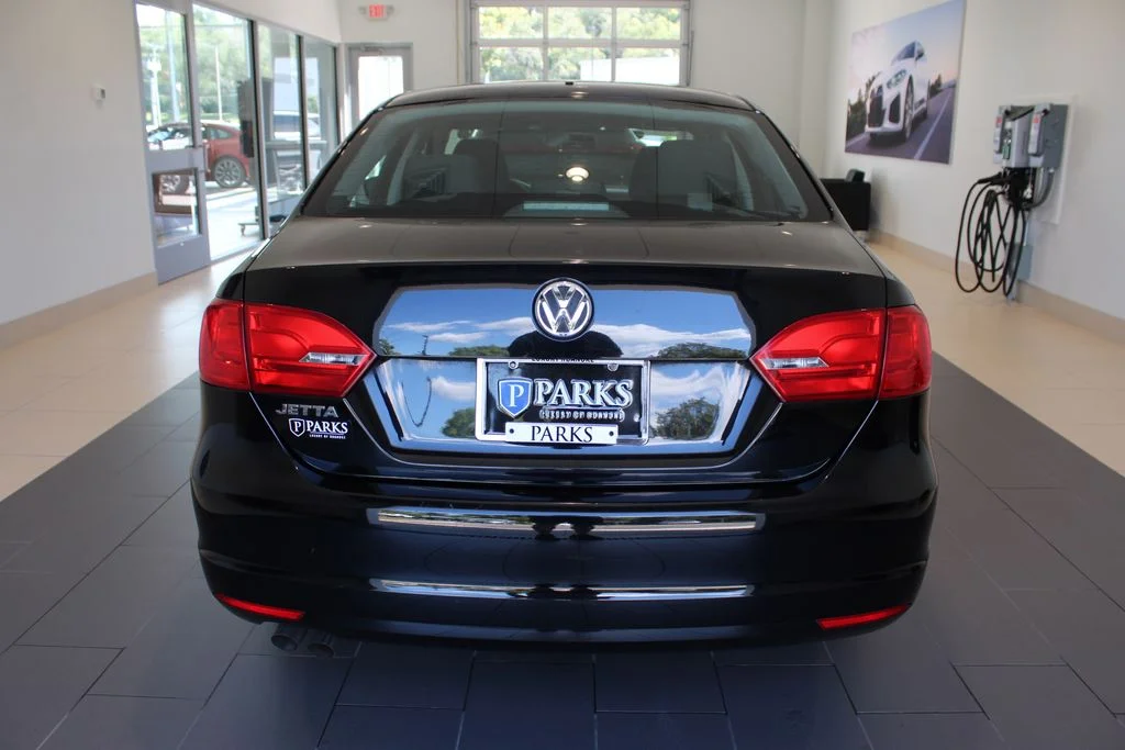 Used 2013 Black Uni Volkswagen 2.0L S image 23