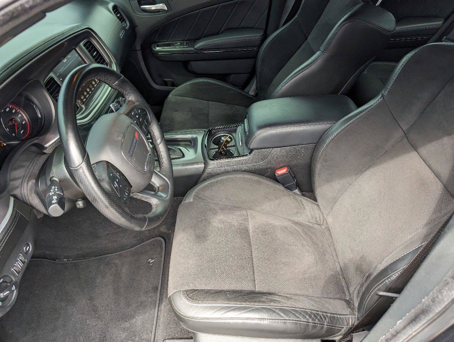 Used 2022 Granite Pearlcoat Dodge R/T image 15