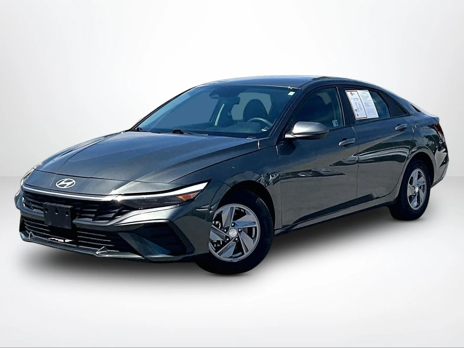 Used 2024 Gray Hyundai SE image 2