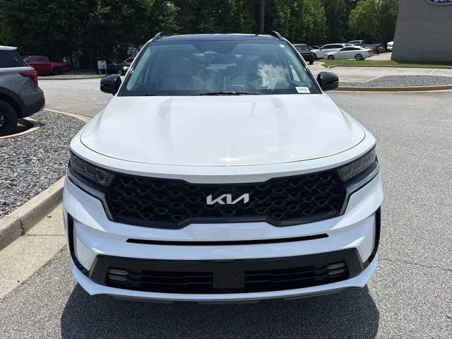 Used 2022 White Kia SX image 3