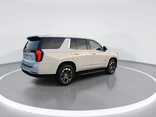Used 2026 White Chevrolet LT image 8