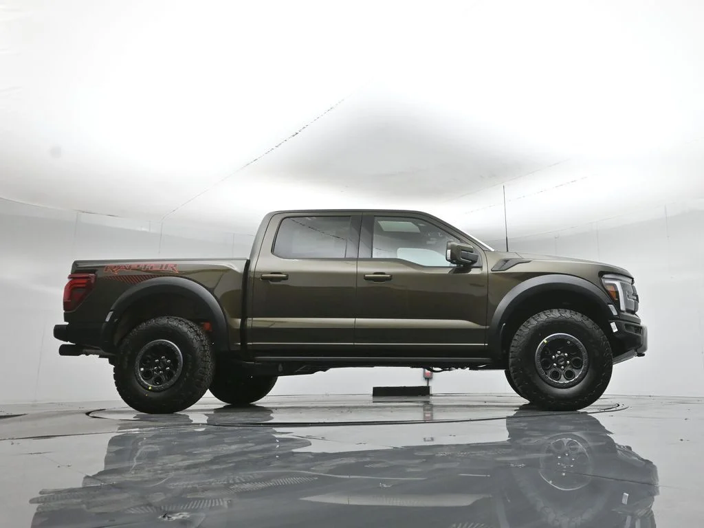New 2026 Shelter Green Ford Raptor image 50