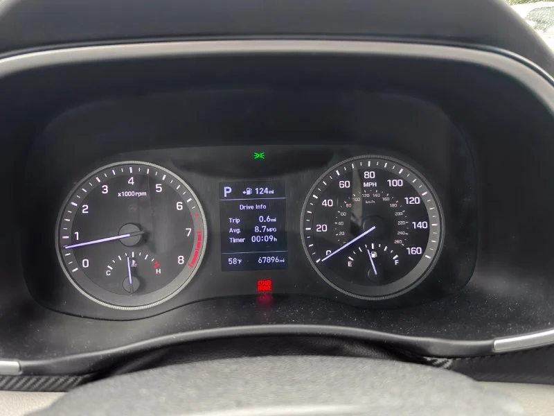 Used 2019 Silver Hyundai SE image 13