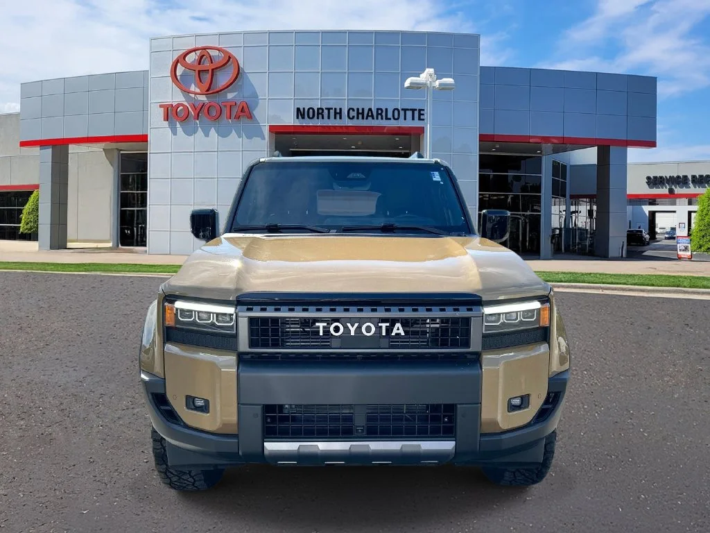 Used 2027  Toyota Base image 3
