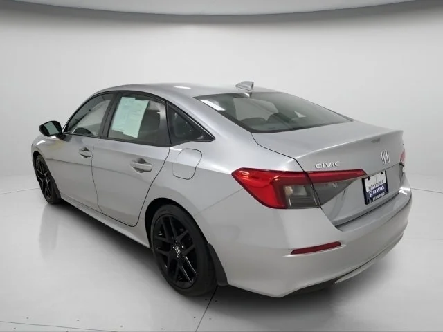 Certified Used 2023 Lunar Silver Metallic Honda Sport image 5