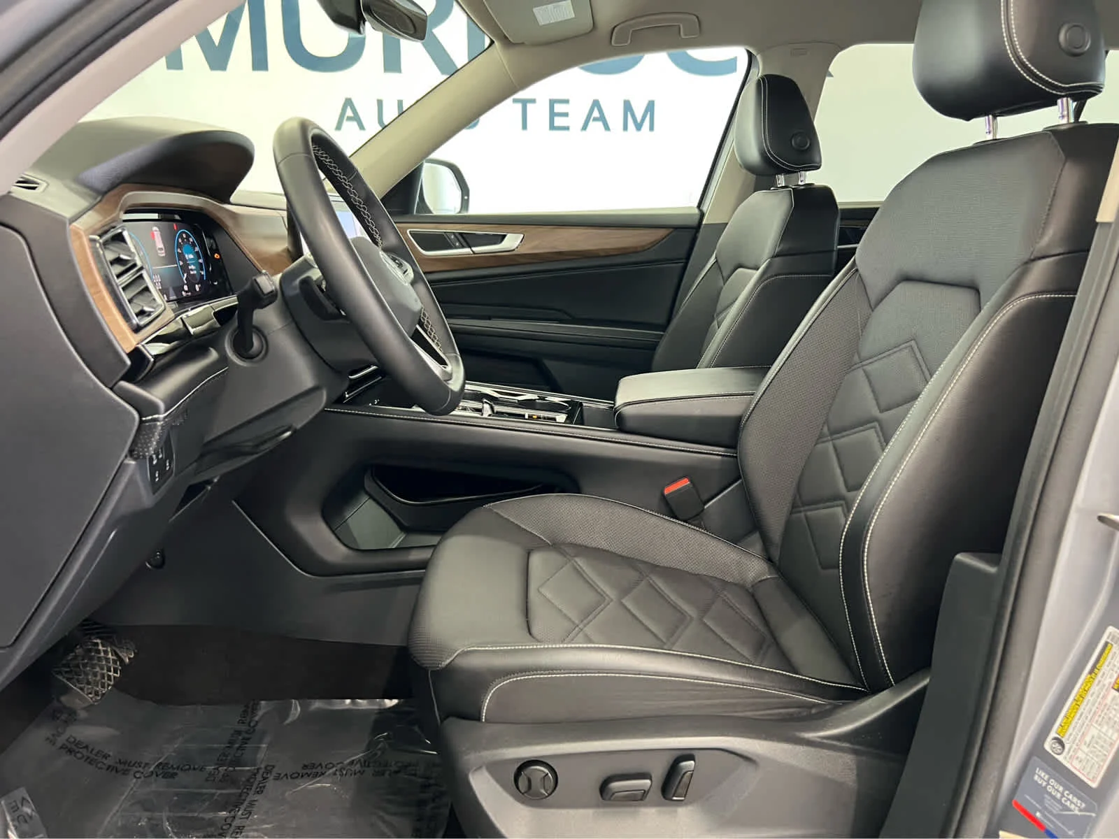 2025 Volkswagen Atlas SEL Premium R-Line - Photo 12
