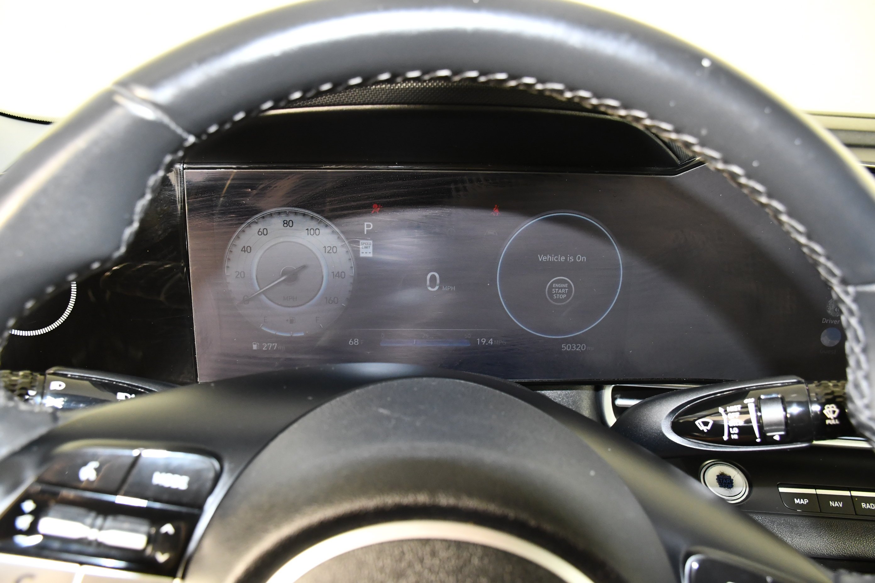 Used 2025 Abyss Black Hyundai Limited image 10