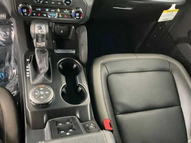 New 2026 Ruby Red Metallic Tinted Clearcoat Ford Outer Banks image 22