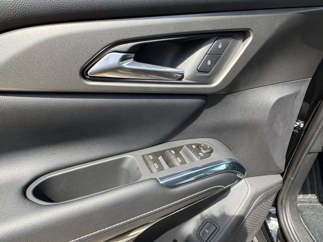 Used 2026 Mosaic Black Metallic Chevrolet LT image 5