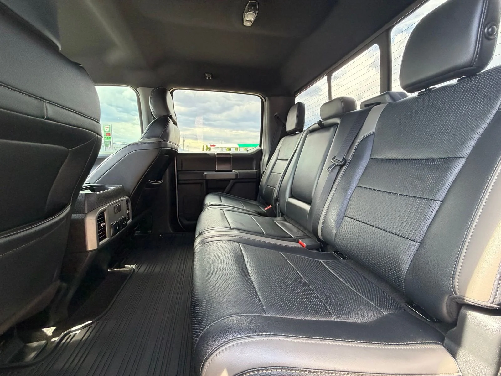 Used 2018 White Ford Raptor image 27