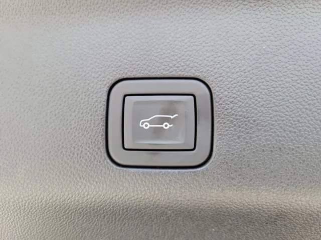2025 Chevrolet Tahoe Premier - Photo 14