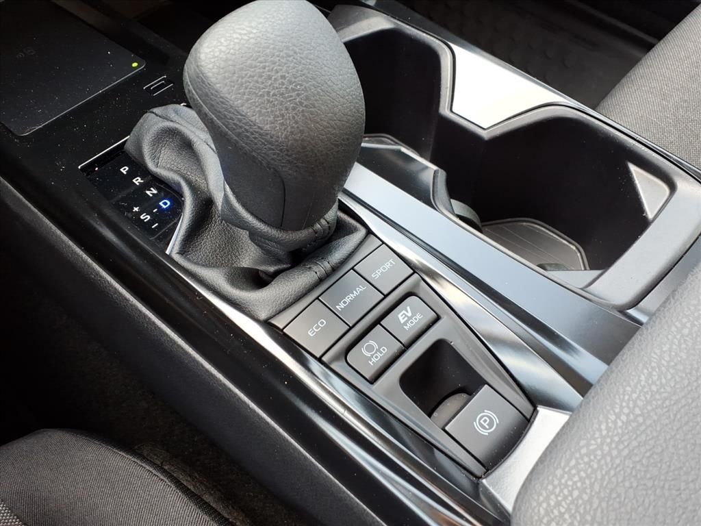 Certified Used 2025 White Toyota LE image 26