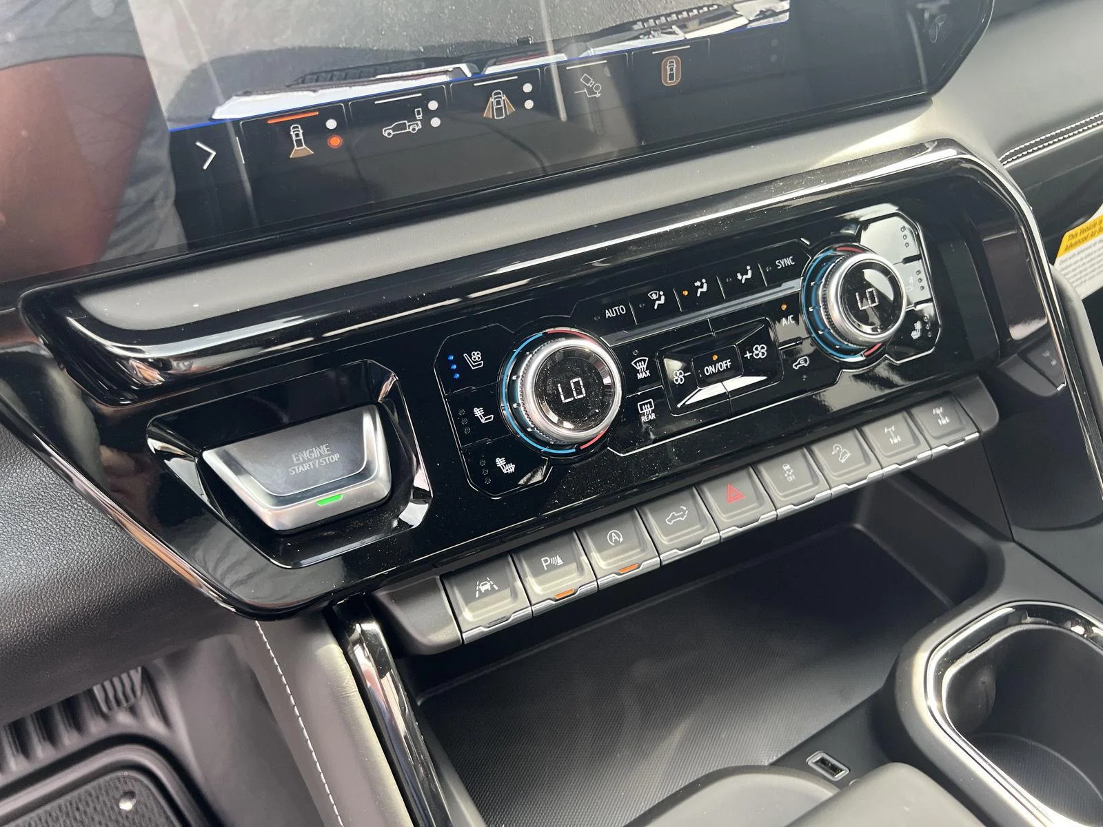2026 GMC Sierra 1500 AT4X - Photo 25