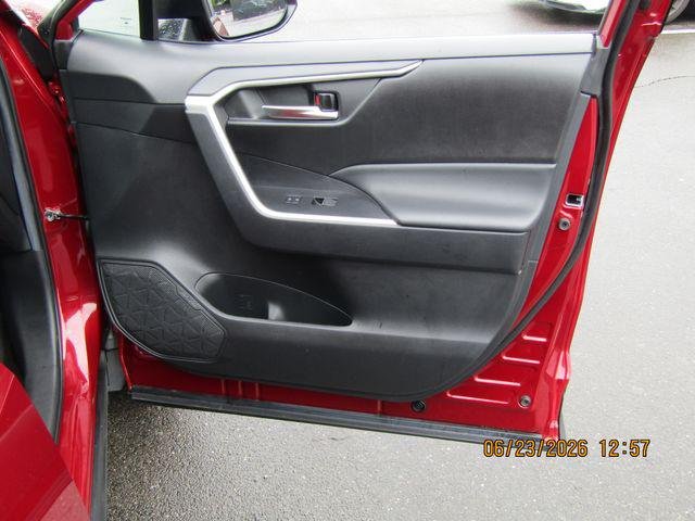 Certified Used 2023 RUBY FLARE PEARL Toyota  image 29