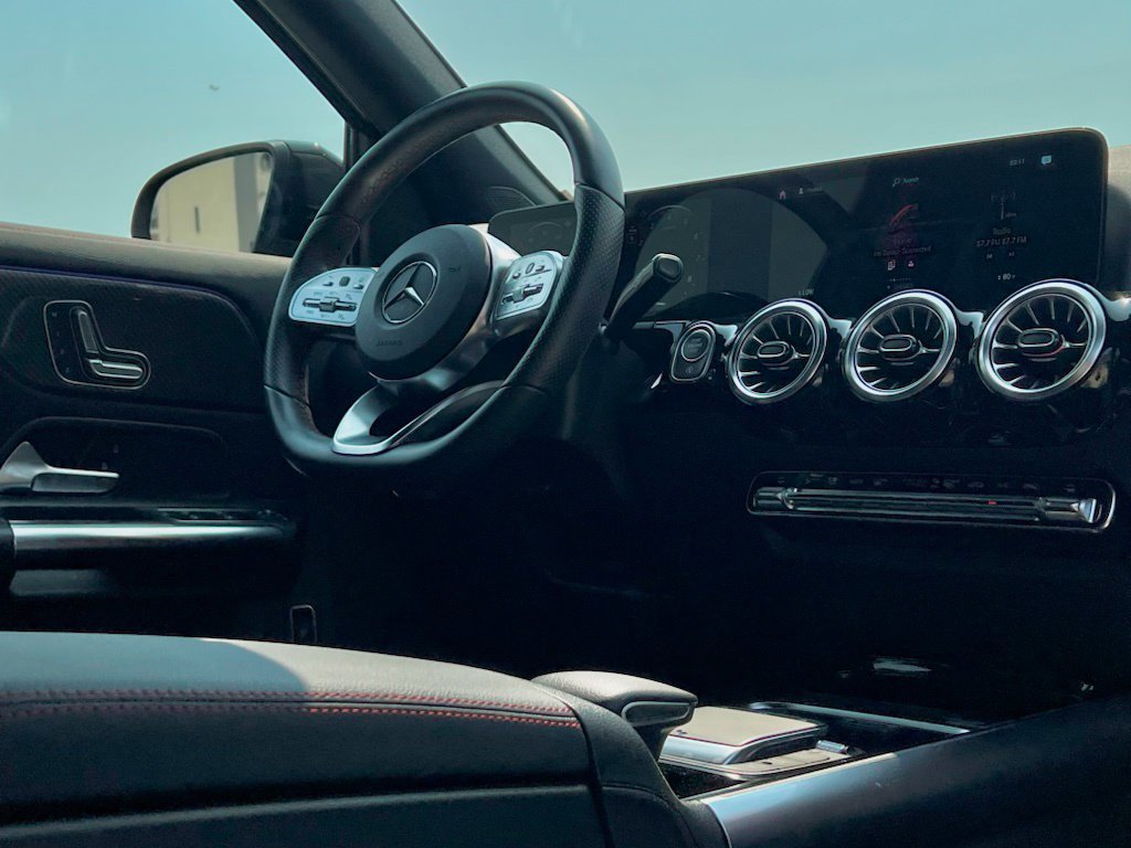 Used 2023  Mercedes-Benz GLA 250 image 15