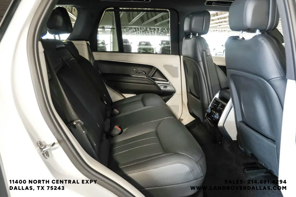 2024 Land Rover Range Rover SE - Photo 33