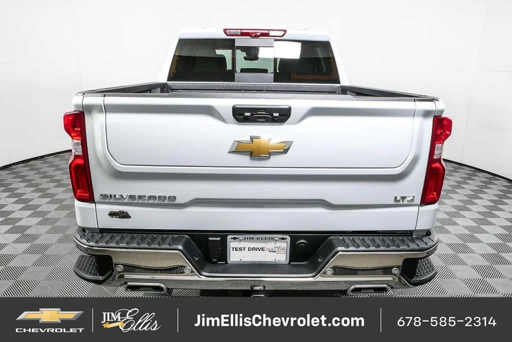 New 2026 Polar White Tricoat Chevrolet LTZ image 49