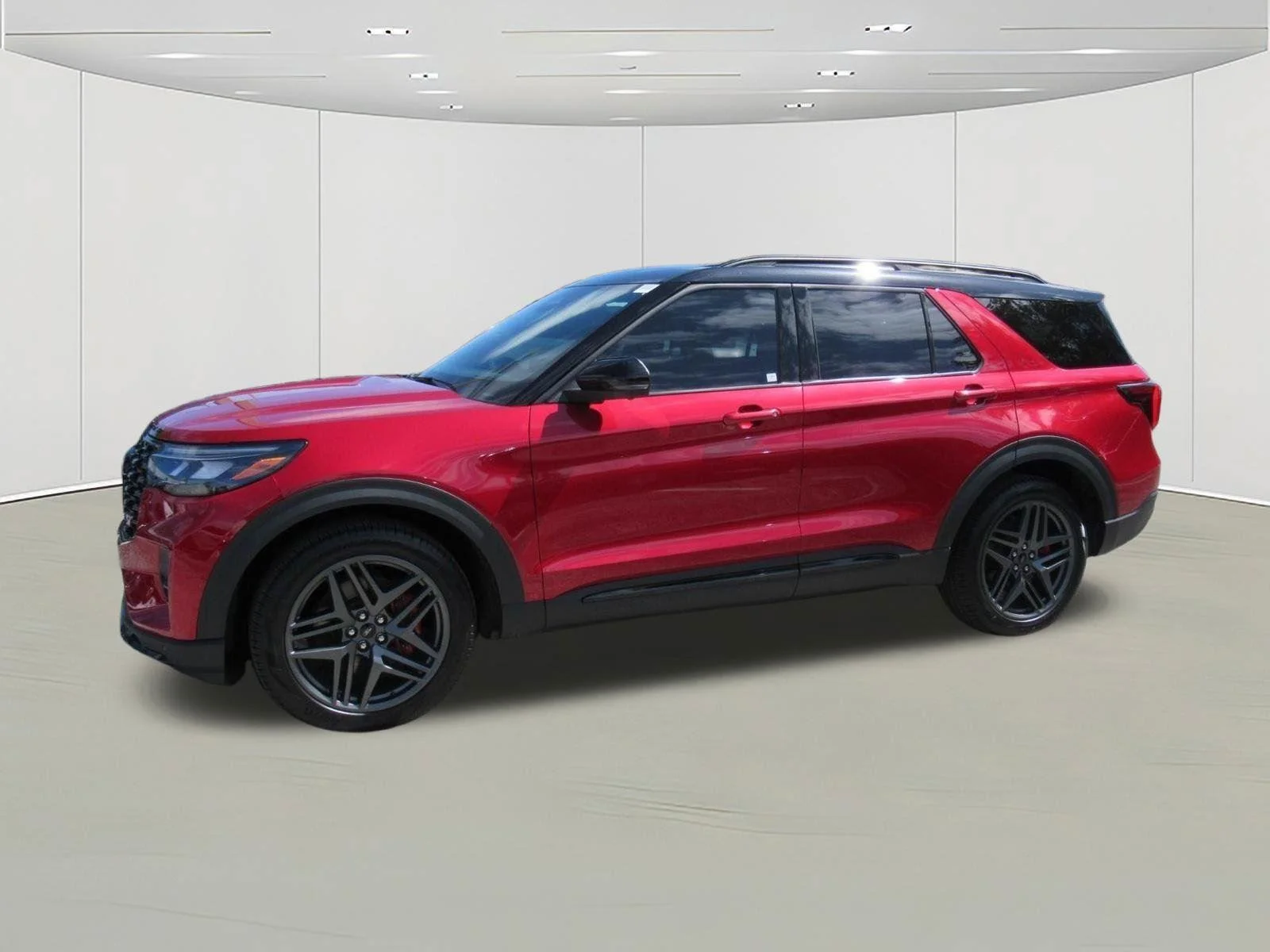 New 2025 Rapid Red Metallic Tinted Clea Ford ST image 4