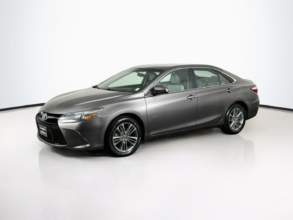 Used 2017 Toyota Camry SE with VIN 4T1BF1FK4HU407275 for sale in Amityville, NY