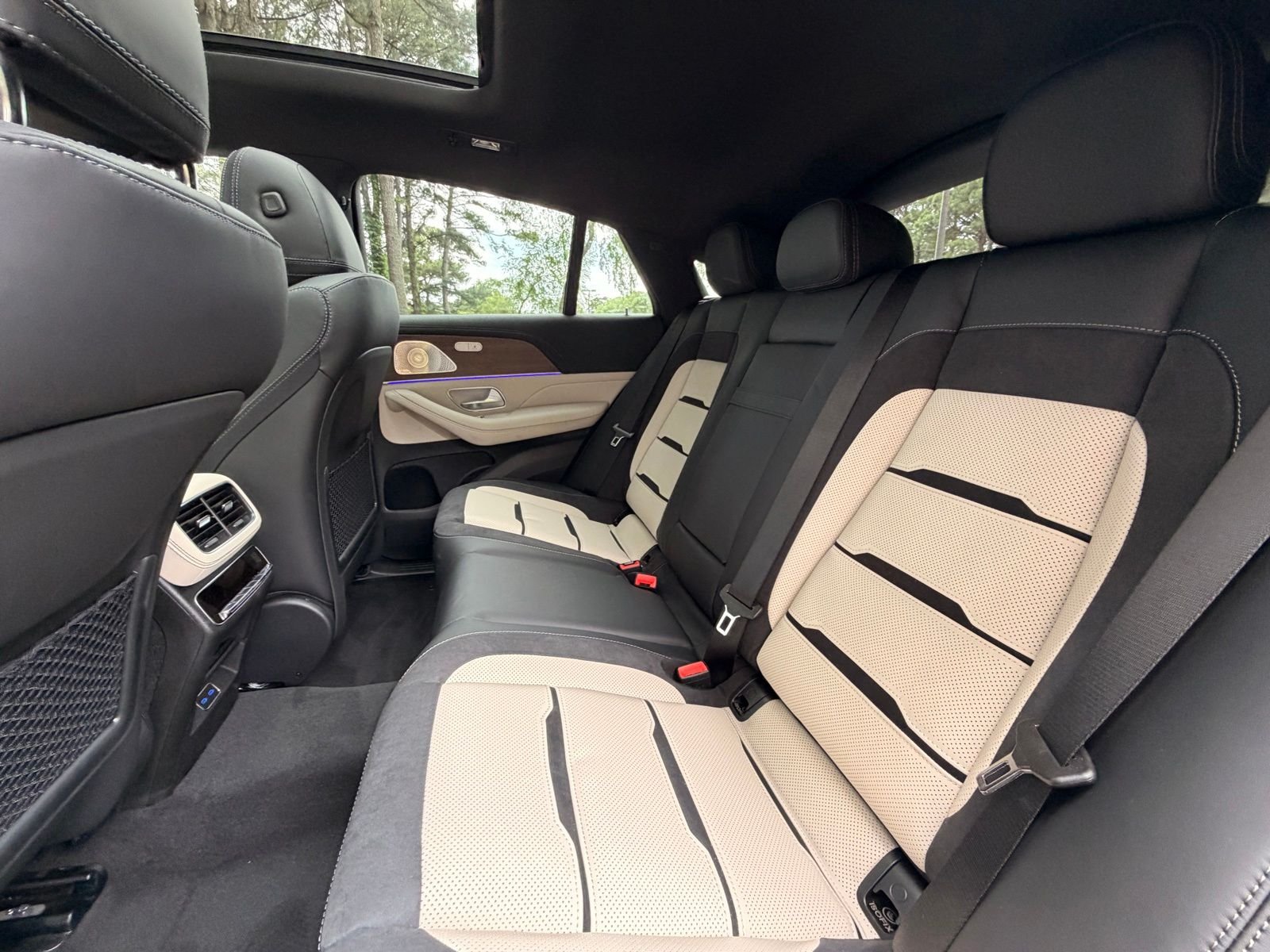 New 2026 MANUFAKTUR Cote D Azur Light Blue Metallic Mercedes-Benz GLE 53 AMG® image 12