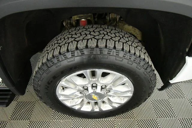 2022 Chevrolet Silverado 3500HD High Country - Photo 17