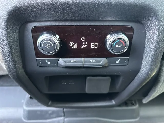 2026 GMC Acadia Denali Ultimate - Photo 27