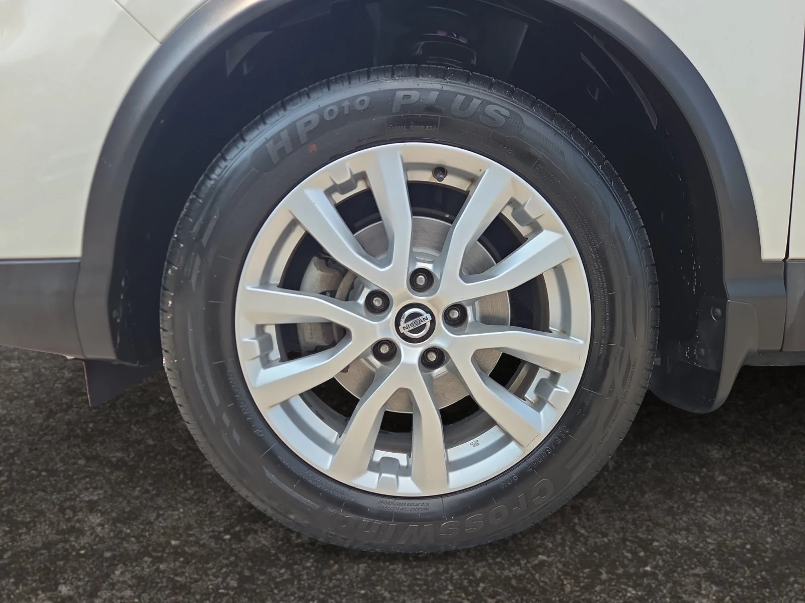Certified Used 2020 White Nissan SV image 14