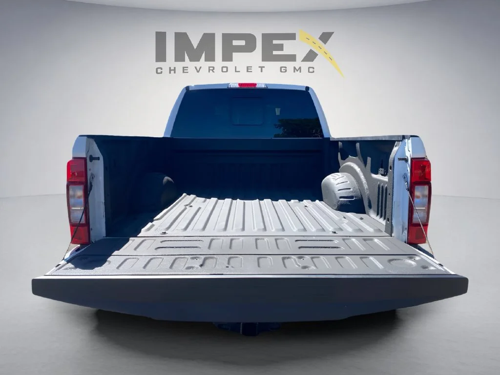 Used 2021 White Ford XL image 34