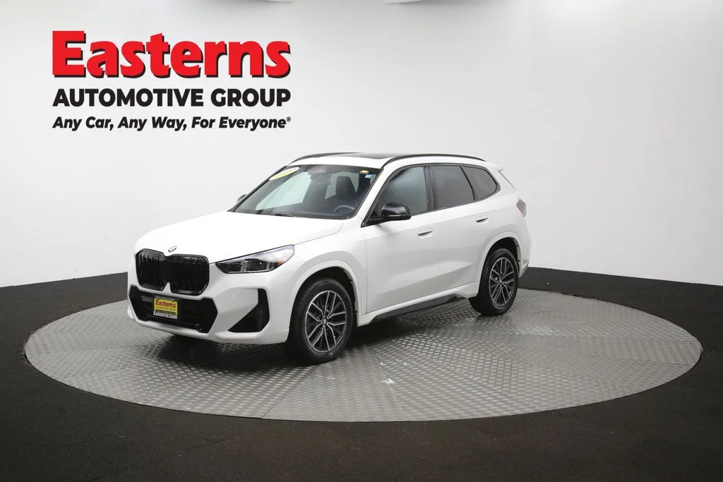 Used 2023 White BMW xDrive28i image 56