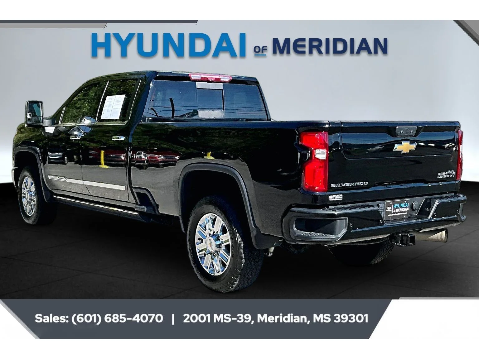 Used 2024 BLACK Chevrolet High Country image 2