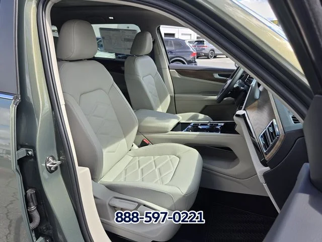 New 2026 Avocado Green Pearl Volkswagen 2.0T SE W/TECHNOLOGY image 14