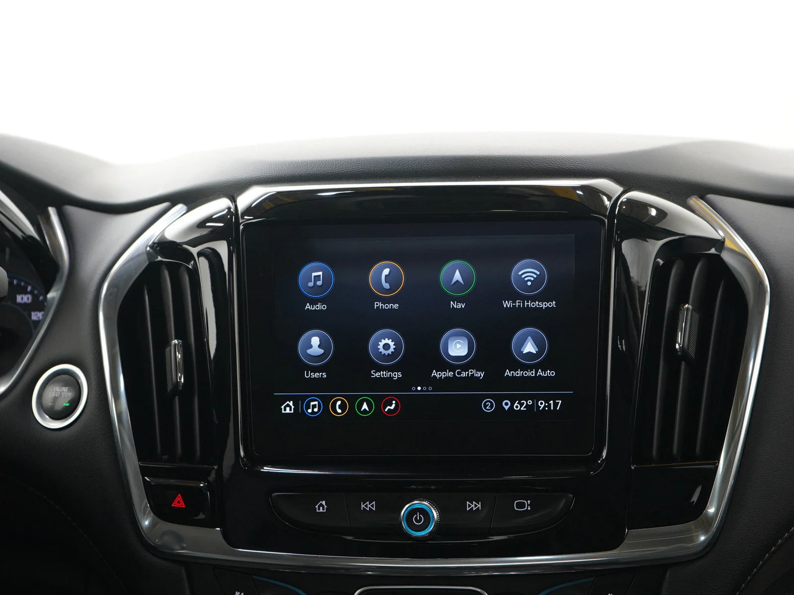 Used 2020 Silver Ice Metallic Chevrolet High Country image 17