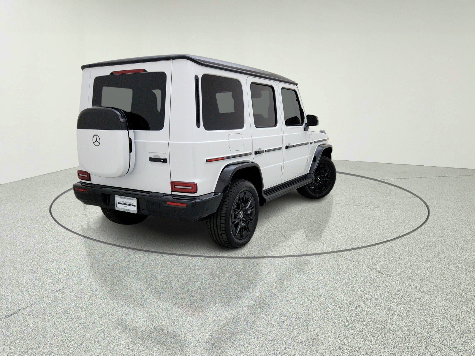 Certified Used 2026 MANUFAKTUR Moonlight White Metallic Mercedes-Benz G 580e image 9