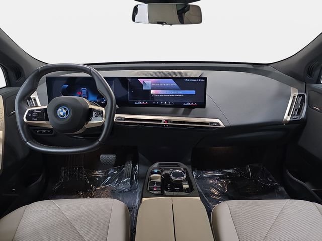 Certified Used 2025 Dark Graphite Metallic BMW xDrive50 image 9