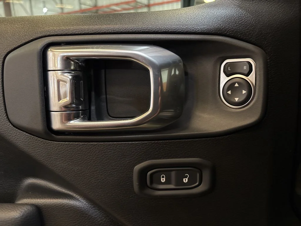 New 2026 Black Jeep 85th Anniversary Edition image 18